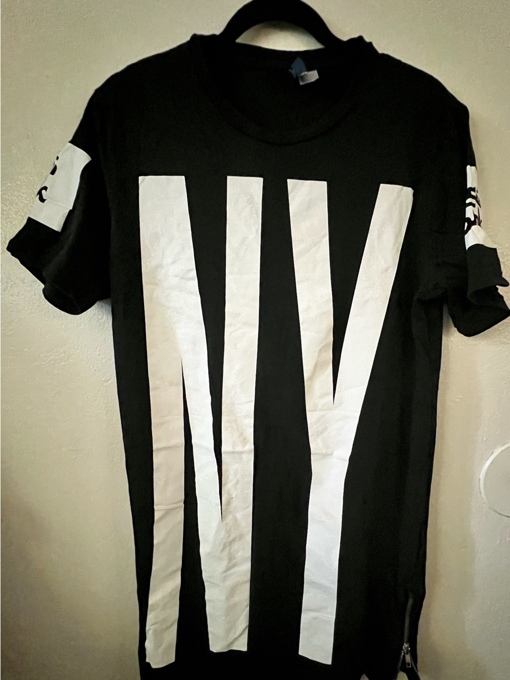 H&M Black and White Midi Dress with Bold Vertical Graphic